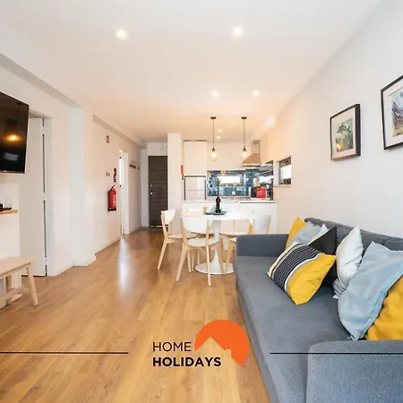 #063 Flat By Holidays Appartamento